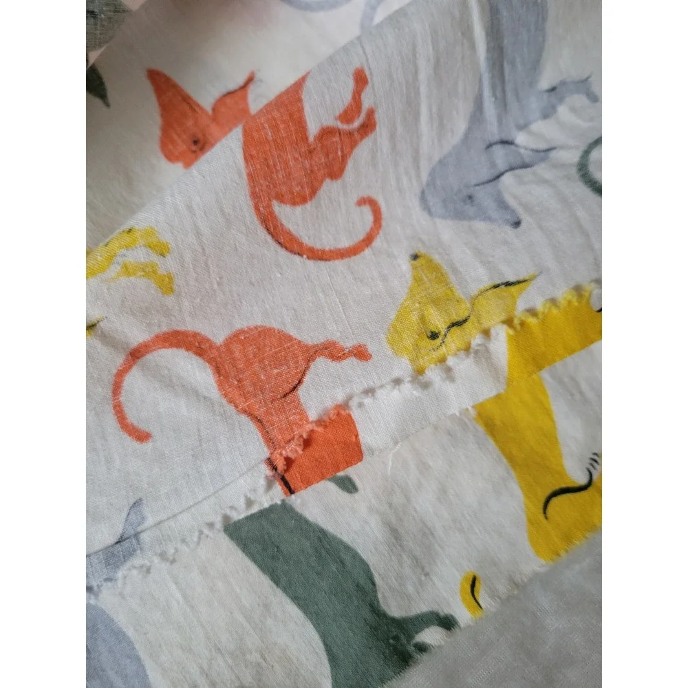 Vintage 50s/60s Dachshund Fabric Sausage Wiener Dog Print Cotton 32 x 44